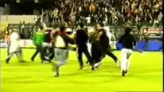 Il Cagliari batte la Salernitana e torna in serie A (Controluce - Sky)